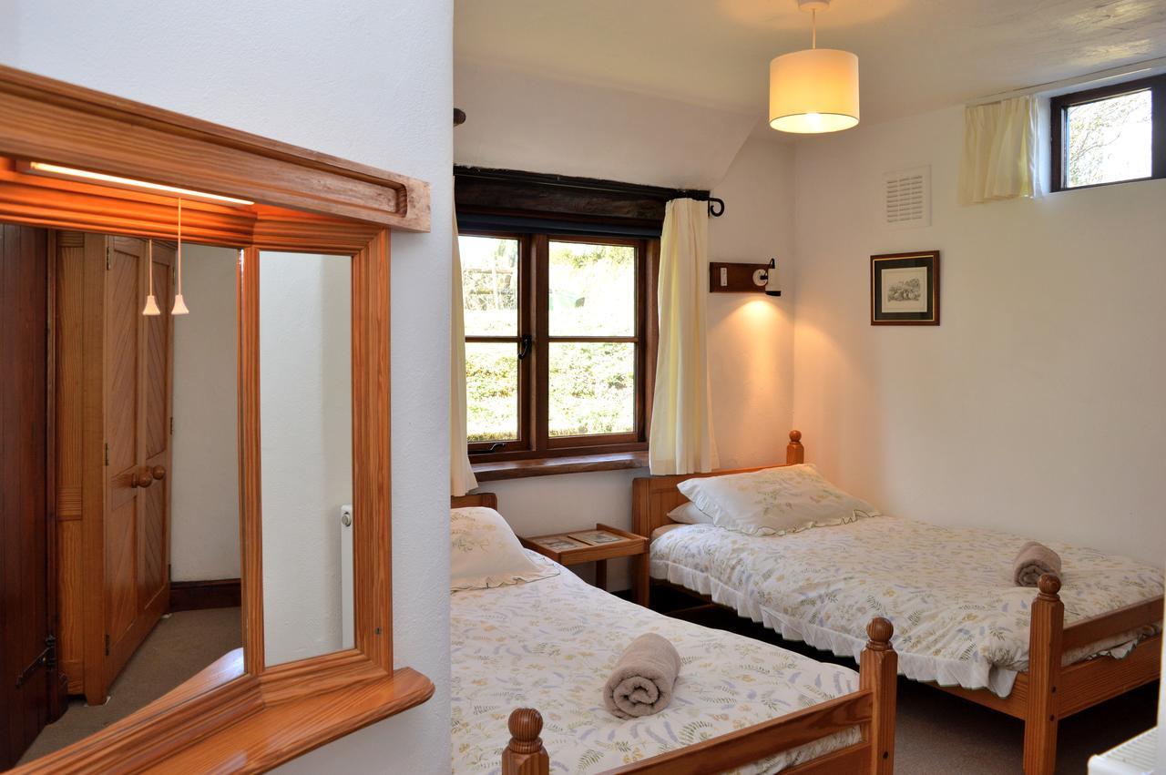 Three Gates Farm Holiday Cottages Huntsham Екстер'єр фото